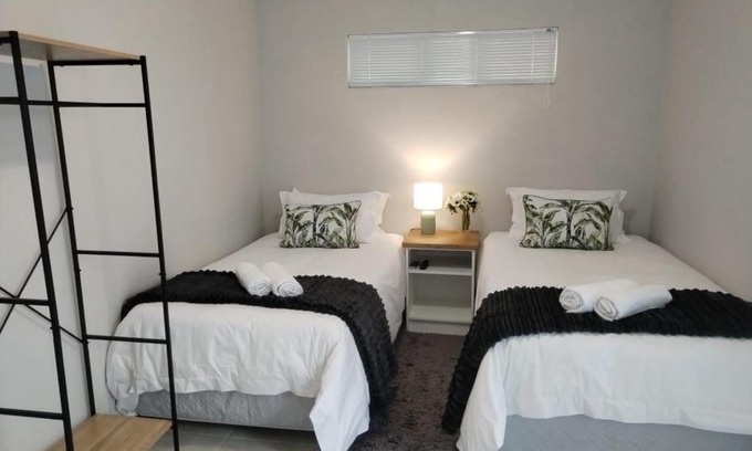 Wolseley Apartment | Family-Friendly Harmonie Self Catering with High Guest Ratings