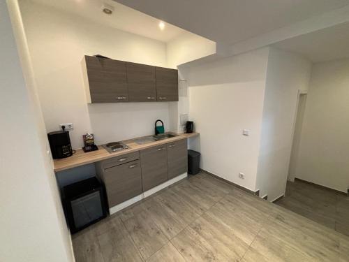 Meiningen Apartment | Family-Friendly Harmony Apartment with 4 Bedrooms & Pets Welcome