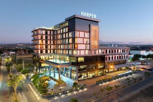 Kupang Hotel | Top-Rated Harper Kupang: Pool, Spa & Family-Friendly Stays