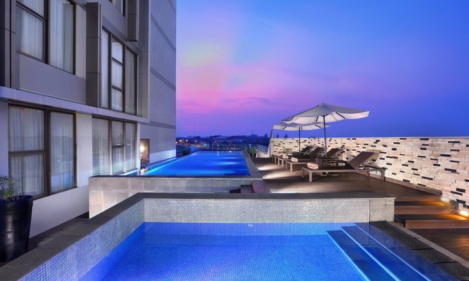 Central Yogyakarta Hotel | Experience Harper Malioboro Yogyakarta with Pool & Spa