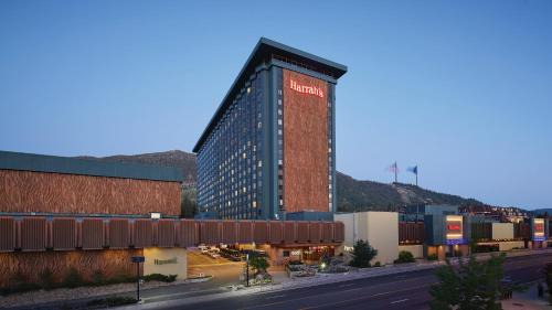 Stateline Resort | Relax at Harrah's Lake Tahoe Hotel & Casino - 4-Star Retreat