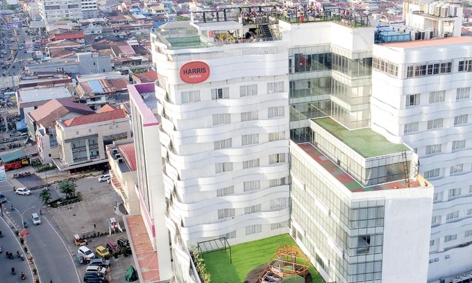 Pontianak Hotel | Discover HARRIS Hotel Pontianak: 4-Star Comfort Awaits