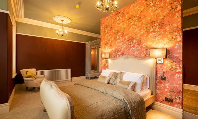 Harrogate House | Victorian Elegance in Harrogate - 4-Star Family Retreat