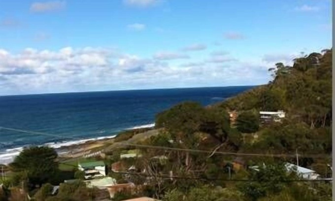 Separation Creek House | Beachside Bliss at HARRY: Oceanfront Escape with Views