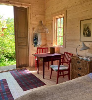 Brosarp House | Discover Harrys Hardware Home: Pet-Friendly Comfort Awaits