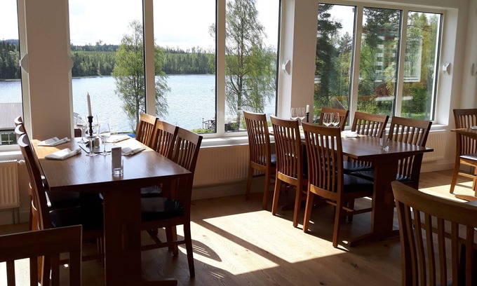 Jarvso House | Relaxing Retreat at Harsa B&B with Spa & Family Amenities