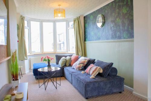 Olton House | Family-Friendly 3 Bed House Near JLR & NEC - 9.3/10 Rated