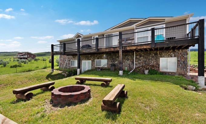Garden City House | Family-Friendly Retreat at Harwood Home – 10/10 Guest Rated