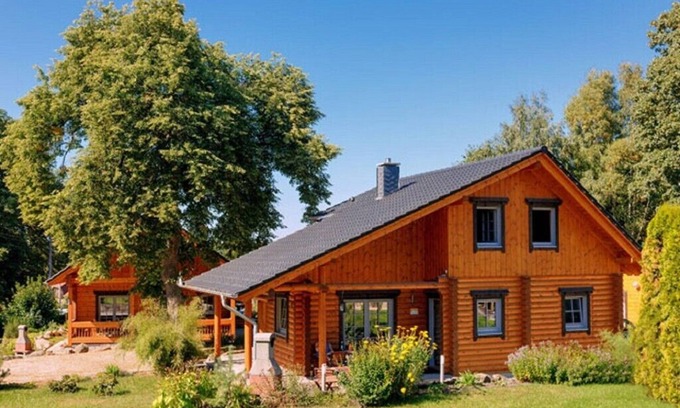 Mandelholz House | Exclusive Harz Log Cabin with Spa and Ocean Views