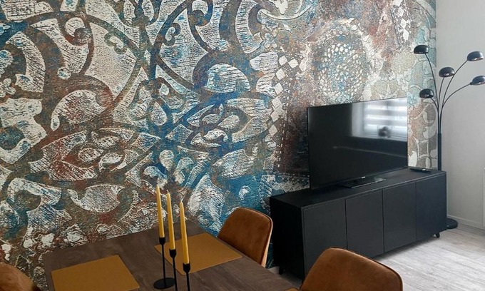 Wernigerode Old Town Apartment | HarzFokus Happynest: Ideal for Families, Hot Tub & Wi-Fi