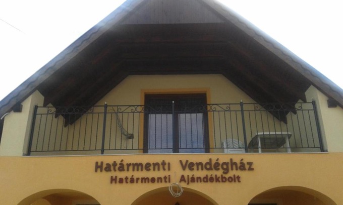 Zsira House | Guest Rated 9/10: Family-Friendly Határmenti Vendégház