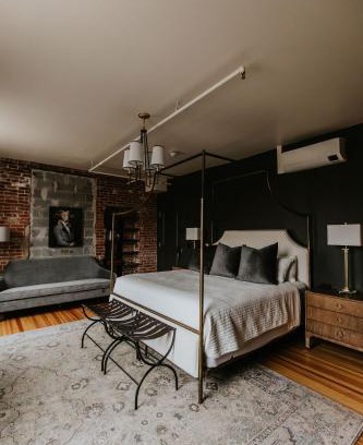 Historic Downtown La Crosse Hotel | Top-Rated Hotels in La Crosse, WI - Pet and Child Friendly