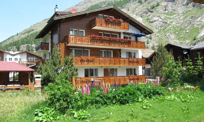 Saas Almagell Apartment | Discover Haus Adora: Family-Friendly Retreat with Spa