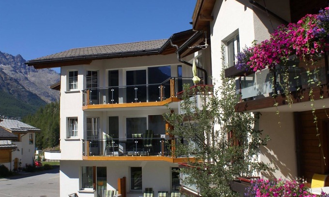 Saas Almagell Apartment | Relax at Haus Alpenrose with Spa, Hot Tub & Breakfast