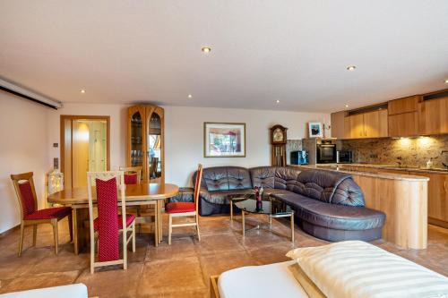 Sasbach Apartment | Family-Friendly Retreat at Haus am Bächel 2