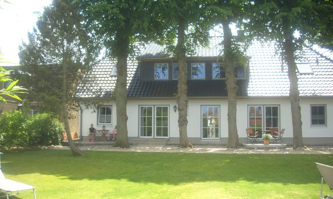 Kopendorf Apartment | Pet-Friendly Getaway at Haus am Dorfteich Kopendorf
