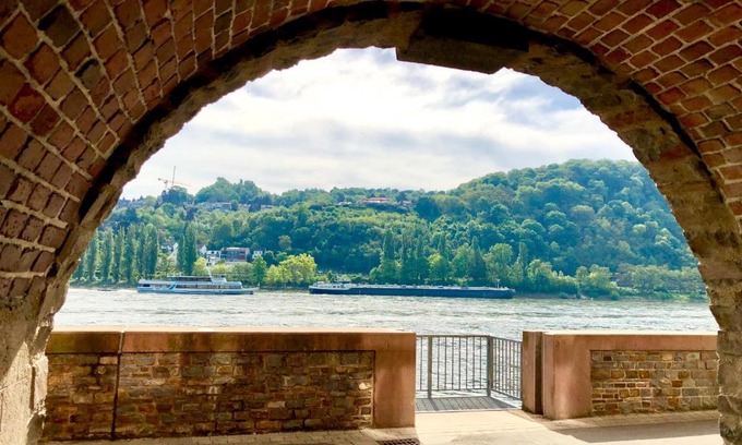 Neuendorf Apartment | Elegant Apartments with Ocean View in Koblenz, Germany
