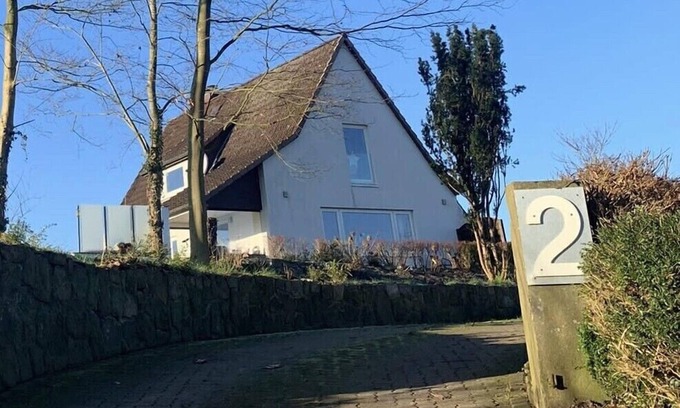Krems II House | Family Getaway at Haus am See with Ocean and Lake Views