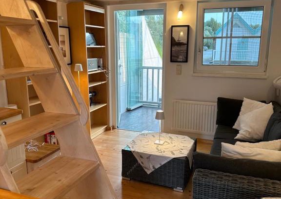 Neusiedl am See Apartment | Idyllic Haus am See: Private Beach & Ocean View Awaits