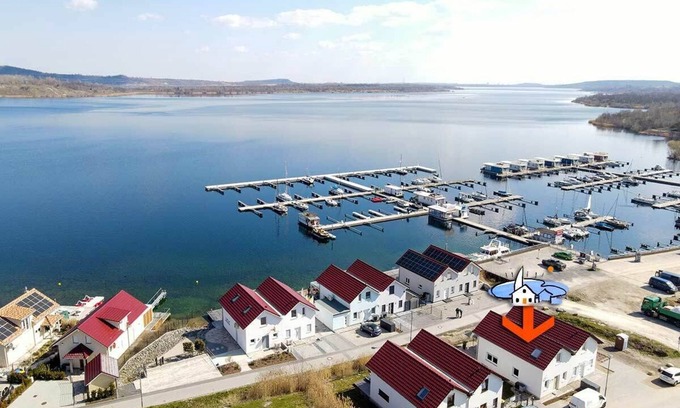 Mucheln House | Seaside Retreat at Haus am See with Balcony and Lake Views