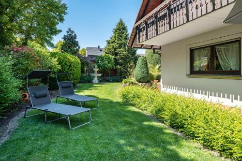 Endingen am Kaiserstuhl Apartment | Discover Haus am Weinberg: Pet and Child Friendly Retreat