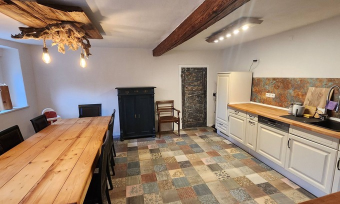 Finne House | Experience Haus Annerose: Family-Friendly with Breakfast