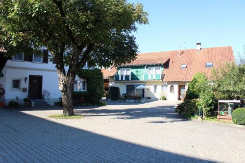 Langenargen Apartment | Family-Friendly Retreat at Haus Apfelblüte - Rated 9/10