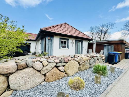 Diedrichshagen Apartment | Budget-Friendly Comfort at Haus Bütt - Rated 9.3/10