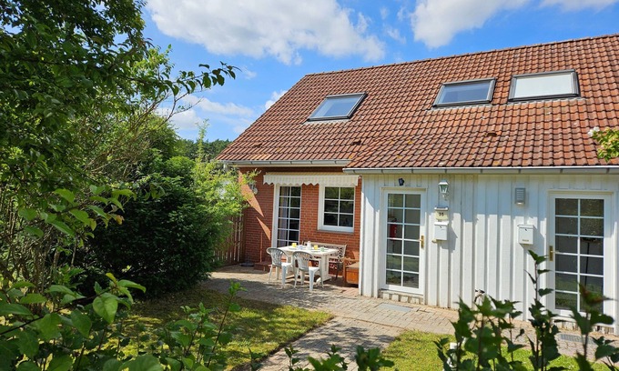 Luetow House | Relaxing Ocean View Retreat at Haus Biberburg, Deutschland