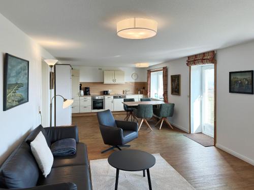 Norddorf Apartment | Family-Friendly Haus Bräätlun Ferienwohnung with a 9.1 Rating