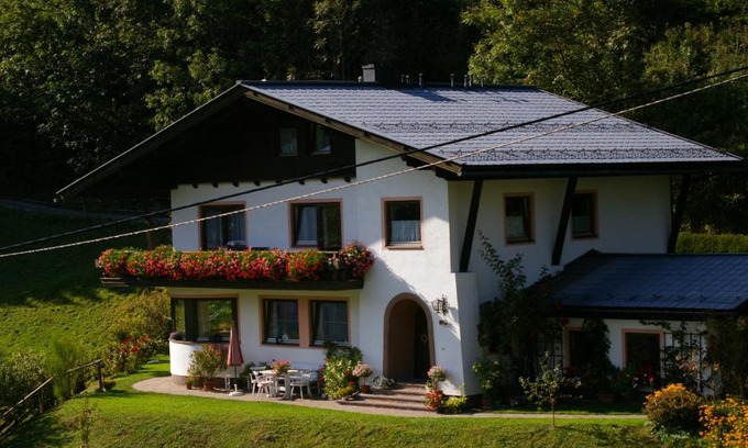 Pichl-Preunegg Apartment | Family-Friendly Haus Brigitte Rettensteiner: Rated 9.2/10