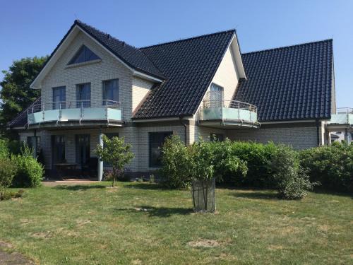Ziemitz Apartment | Oceanfront Escape at Haus Carmen auf Usedom Nr.6