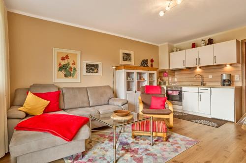 Silberberg Apartment | Oceanfront Bliss at Haus Carola - Rated 9.1/10 by Guests