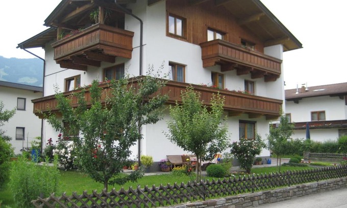 Uderns Bed & Breakfast | Discover Haus Christl: Guest Rated 9/10 with Kitchen Access