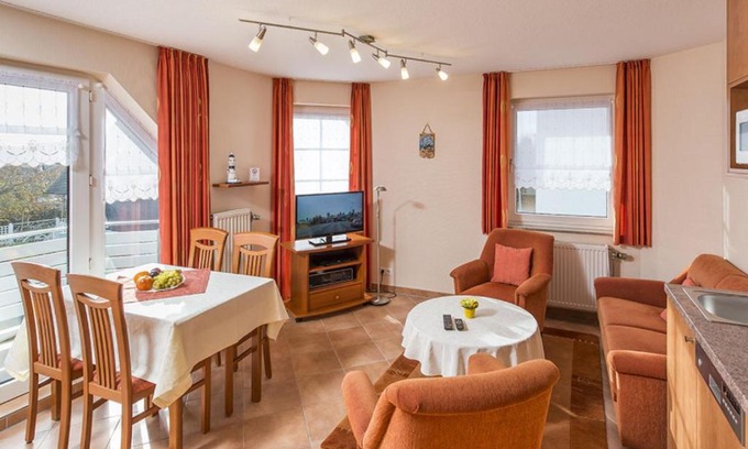 Duhnen Apartment | Cozy Haus Dünenglück Whg. 23 with Partial Sea View