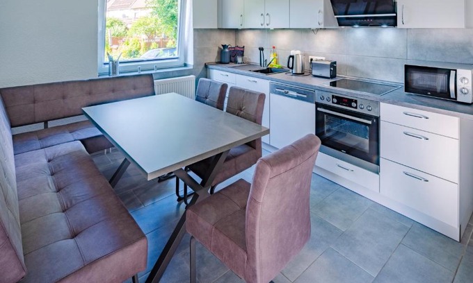 Goslar Apartment | Budget-Friendly Family Stay at Haus der Kaiser, Rated 9/10