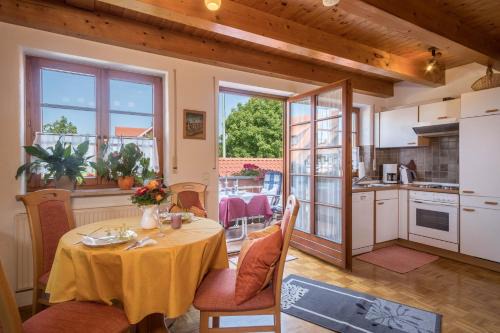 Kressbronn Apartment | Experience Family-Friendly Comfort at Haus Desor Hotel