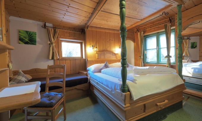 Sautens Apartment | Top-Rated Haus Dorothee: Family-Friendly & Pet Welcome