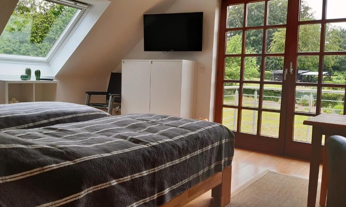 Wengern Apartment | Guest Rated 9/10 - Haus Drebes: Family & Pet Friendly Stay