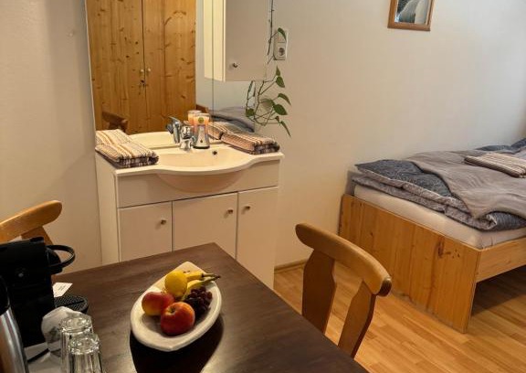 Obertraun House | Exquisite Haus Edelweiss: Pet-Friendly with Hot Tub Access