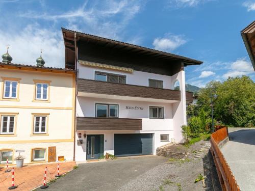 Hopfgarten Markt Ski Chalet | Discover Haus Edith: Family & Pet-Friendly Retreat