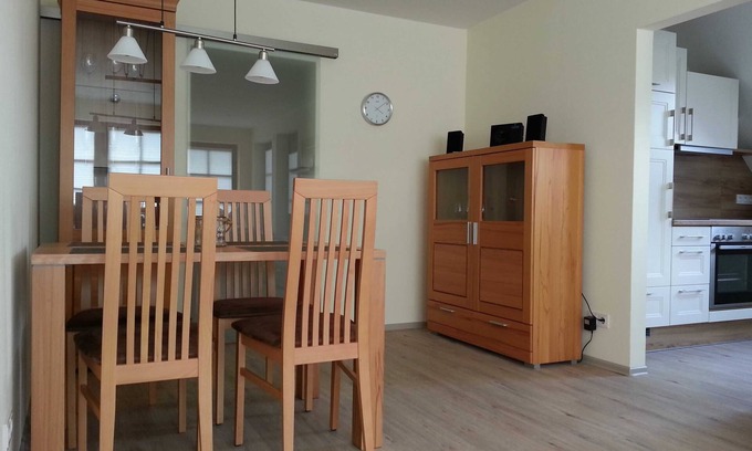 Ditzum Apartment | Family-Friendly Retreat at Haus Elena with Kitchen Access