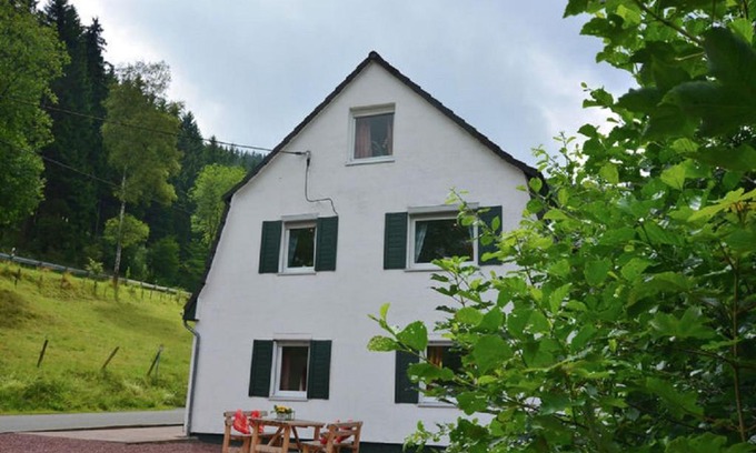 Elpe House | Family-Friendly Olsberg Elpe with Great Guest Ratings