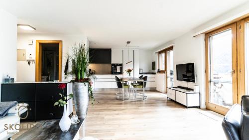 Blitzingen Apartment | Blitzingen's Gomerblick: Family-Friendly Retreat Rated 9.6