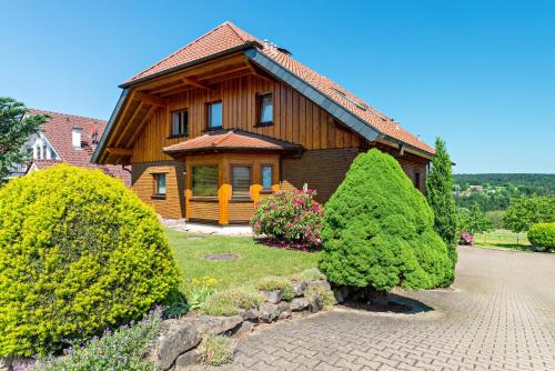 Schoemberg Apartment | Haus Erlenmaier: Guest Rated 9/10, Child-Friendly Retreat