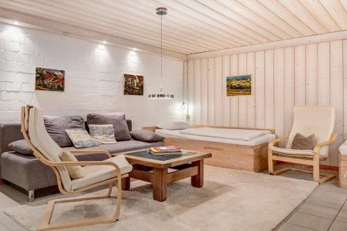 Region Hannover District Apartment | Family-Friendly Stays at Haus Erna am Deister Apartment