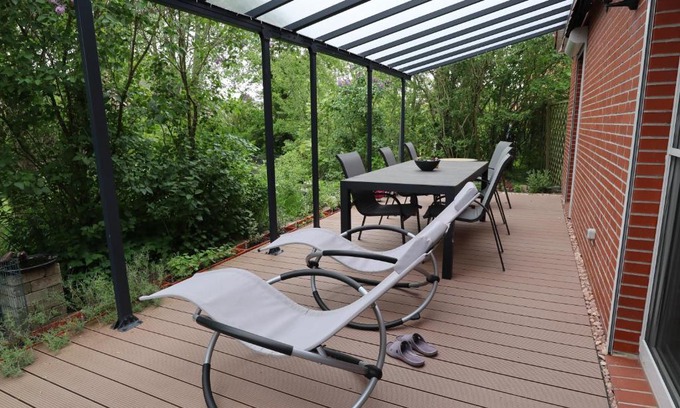 Rysum House | Discover Haus Flieder: Pet-Friendly Retreat for Families