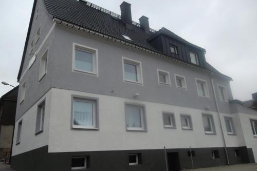 Oberwiesenthal Apartment | Family-Friendly Retreat at Haus Florian with 9.1/10 Rating