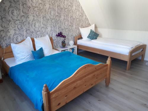 Itzehoe Apartment | Discover Haus Freitag: Pet Friendly with Breakfast Included