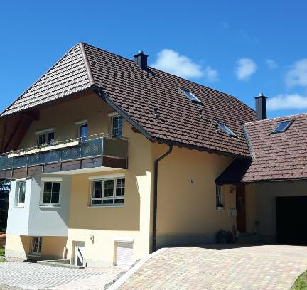 Wieden Apartment | Haus Grabenbühl: Oceanfront Escape with Spa & Breakfast